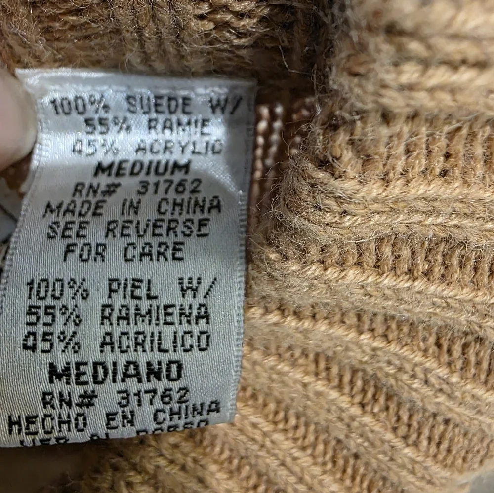 Vintage Sarah Bentley Suede/ Cable Knit Vest Size Medium - Picture 3 of 4